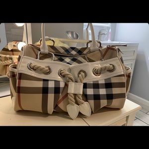 Authentic Burberry rope Satchell Very Nice Cond